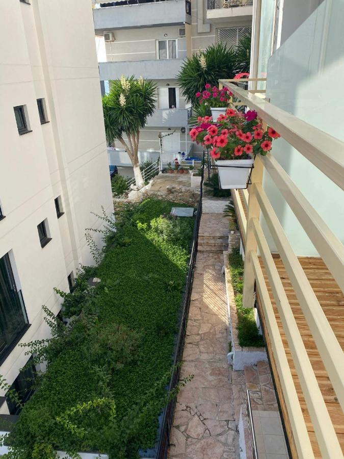 Apartamente Berti'S Garden Sarande Exterior photo