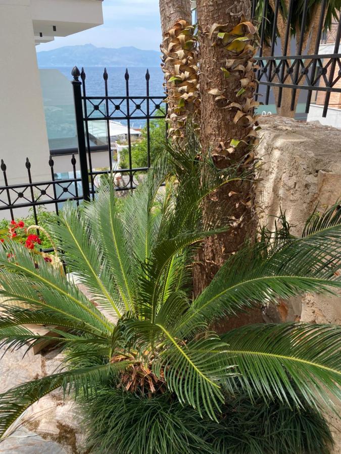 Apartamente Berti'S Garden Sarande Exterior photo