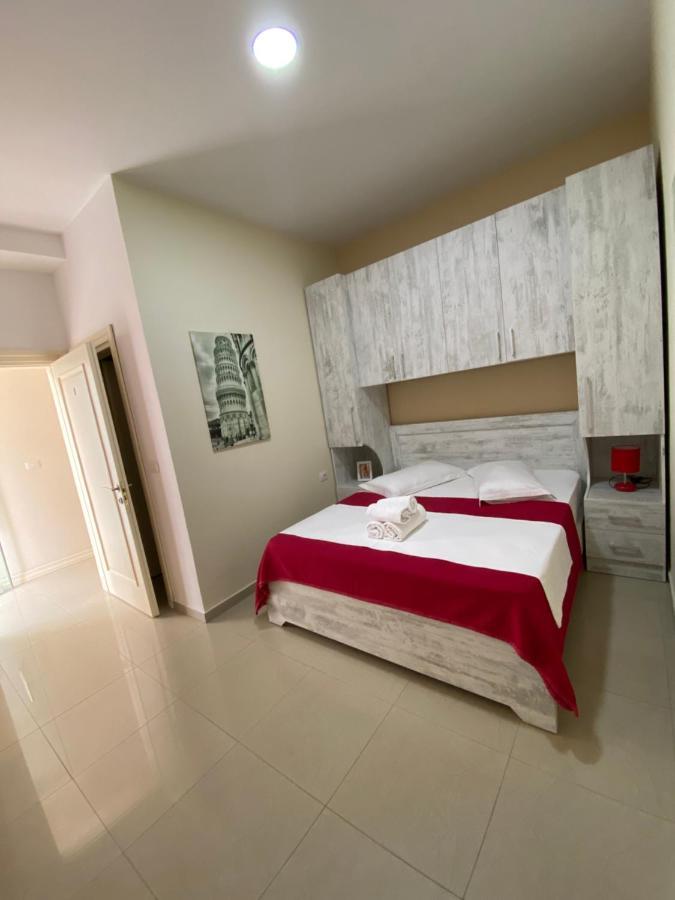 Apartamente Berti'S Garden Sarande Exterior photo